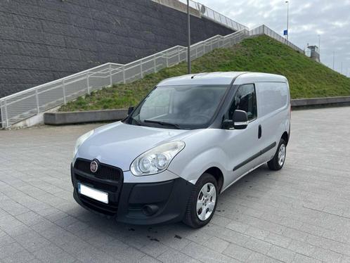 Fiat doblo Cargo 1.3 Multijet euro5b Gekeurd met carpass, Auto's, Bestelwagens en Lichte vracht, Bedrijf, Te koop, ABS, Airbags