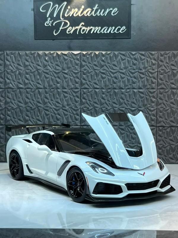 1:18 Corvette C7 ZR1 Autoart, Hobby & Loisirs créatifs, Voitures miniatures | 1:18, Neuf, Voiture, Autoart, Enlèvement ou Envoi