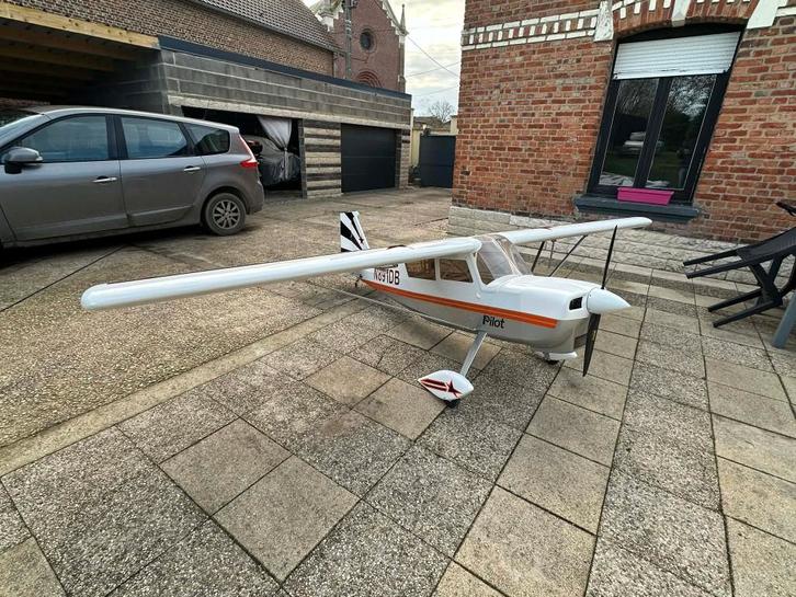 decathlon pilot rc, Hobby & Loisirs créatifs, Modélisme | Radiocommandé & Téléguidé | Avions, Neuf, Essence, RTF (Ready to Fly)