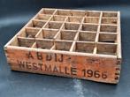 oude bierbak Abdij Westmalle, 1966, Verzamelen, Ophalen of Verzenden, Gebruikt, Overige typen, Overige merken
