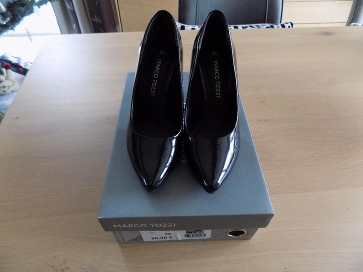 Escarpins noir brillant, Vêtements | Femmes, Chaussures, Comme neuf, Escarpins, Noir, Enlèvement