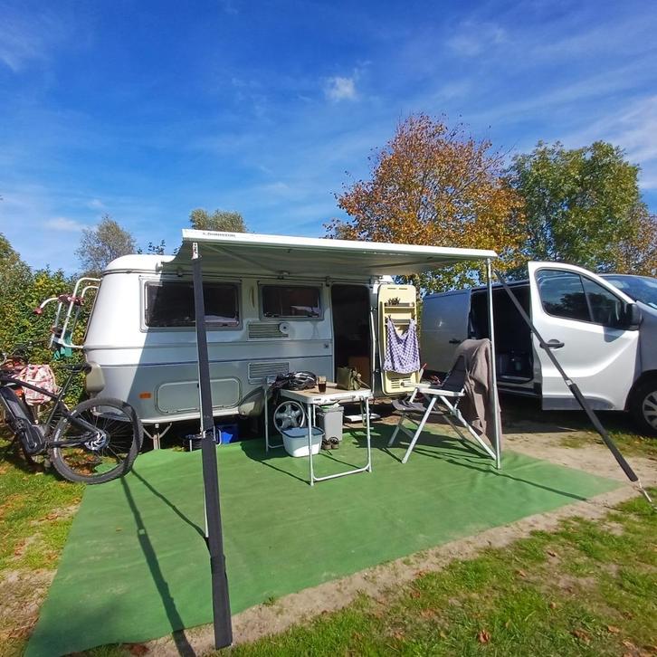 Eriba Touring GT, Caravans en Kamperen, Caravans, Particulier, tot en met 3, 750 - 1000 kg, Kleine zit, Eriba, Vast bed, 5 tot 6 meter