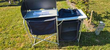Meuble cuisine Camping  beschikbaar voor biedingen