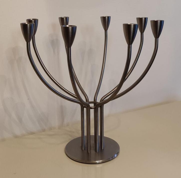 Stevige, moderne metalen KANDELAAR voor 8 kaarsen, Huis en Inrichting, Woonaccessoires | Kandelaars en Kaarsen, Gebruikt, Kandelaar
