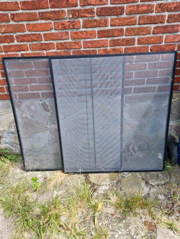 3 vliegenramen  beschikbaar voor biedingen