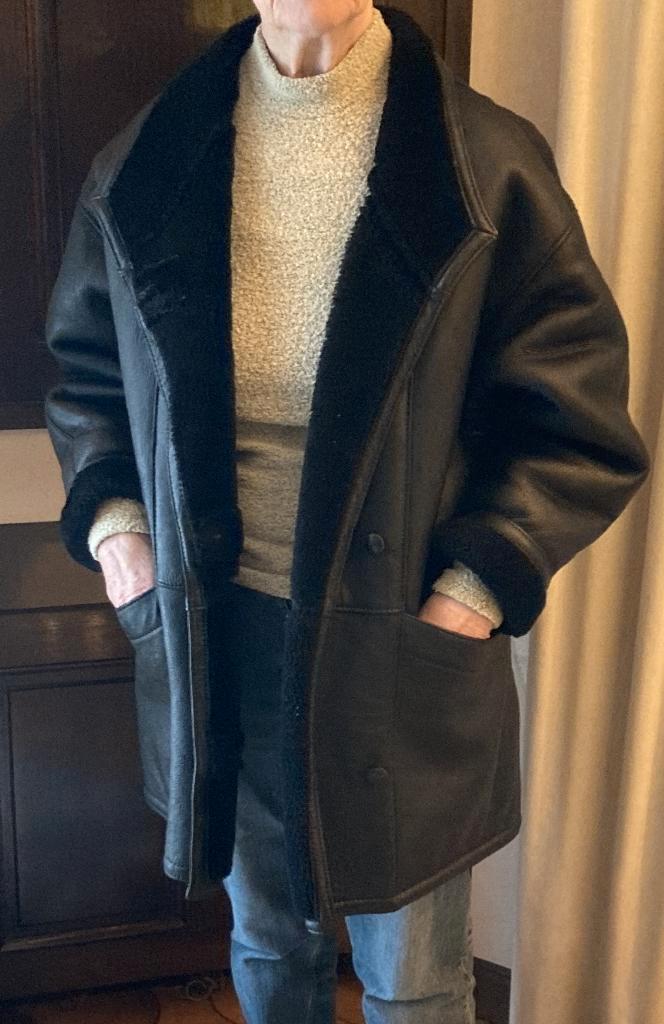 Zwarte Winterjas Omgekeerde pels, Kleding | Dames, Jassen | Winter, Zo goed als nieuw, Maat 42/44 (L), Zwart, Ophalen