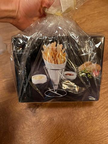 Friethouder - secret gourmet  beschikbaar voor biedingen