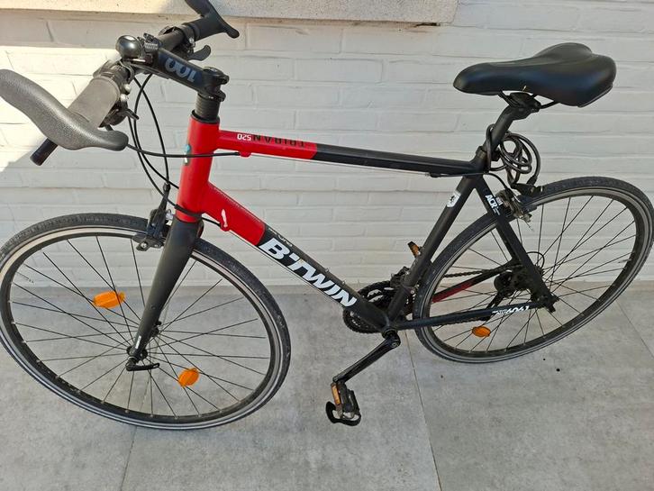 Hybride fiets B twin, Fietsen en Brommers, Elektrische fietsen, Ophalen