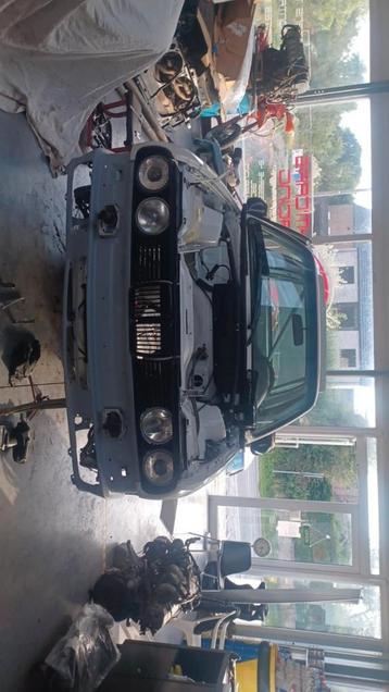 Vend Caisse BMW  E30 318 Is  cause achat  E30 M3 GR A beschikbaar voor biedingen