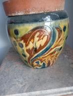 Aarden vaas  in aardewerk, Ophalen