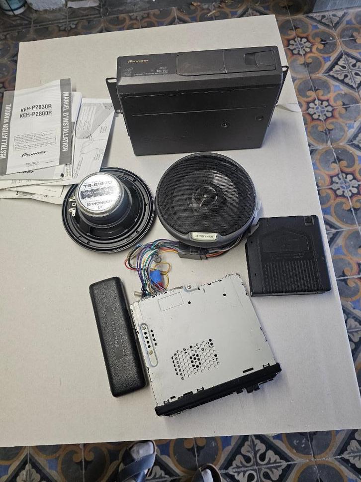 PIONEER AUTORADIO + CD-OPLADER, Auto diversen, Autoradio's, Gebruikt, Ophalen