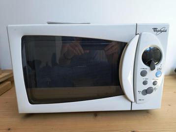 Microgolfoven Whirlpool beschikbaar voor biedingen