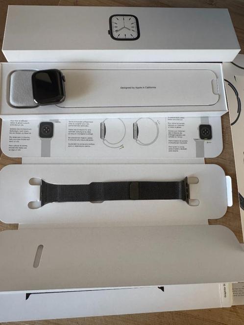 Apple Watch series 7 stainless steel GPS & Cellular, Handtassen en Accessoires, Smartwatches, Zo goed als nieuw, iOS, Conditie