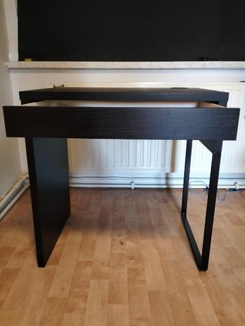 IKEA MICKE bureau - zwartbruin, bijna nieuw beschikbaar voor biedingen