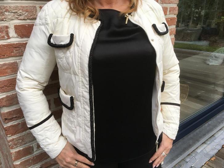 Twin Set - Simona Barbieri crème donsjasje - medium, Kleding | Dames, Jassen | Zomer, Zo goed als nieuw, Maat 38/40 (M), Beige