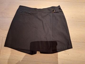 Skort, merk CNB.37225, maat M, zwart beschikbaar voor biedingen