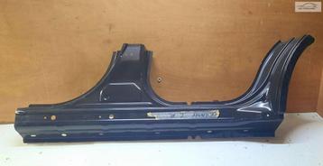 Dorpel instap links Mitsubishi Outlander III vanaf 2010-2023 beschikbaar voor biedingen
