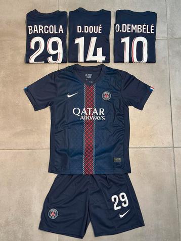 Voetbal tenues + sokken Clubs! Maat 110 t/m 164 kids en S beschikbaar voor biedingen