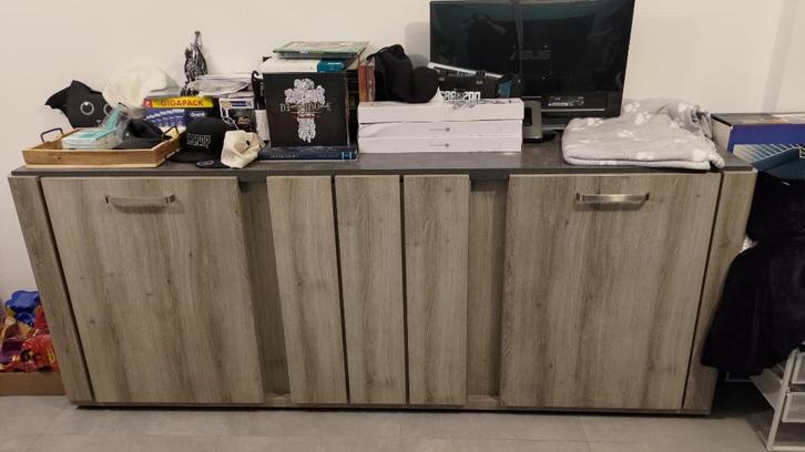 Tafel en dressoir, Huis en Inrichting, Kasten | Dressoirs, Zo goed als nieuw, 200 cm of meer, 50 tot 75 cm, Met deur(en), Met plank(en)