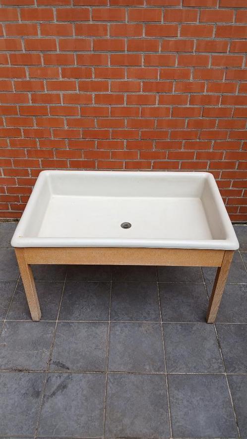 zand en watertafel  /  kinder speeltafel (hout - polyester), Kinderen en Baby's, Speelgoed | Buiten | Zandbakken, Zo goed als nieuw