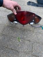Achter licht Kymco, Ophalen