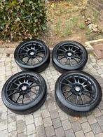 Set OZ Racing UltraLeggera Matt zwart 18 inch, Ophalen, 18 inch, Personenwagen, Velg(en)