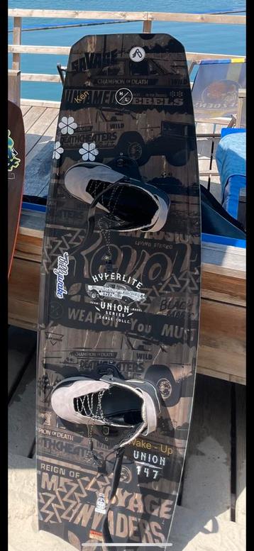 Hyperlite Union 147 + Hyperlite DEFACTO boots, Enlèvement, Planche