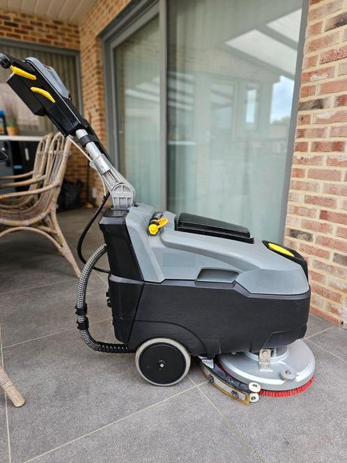 Karcher Bd 40/12C Professional Schrobzuigmachine op batterij, Bricolage & Construction, Matériel de nettoyage, Comme neuf, Machine de nettoyage à brosse