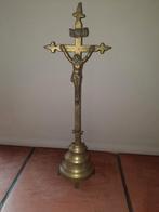Crucifix ancien en laiton, Antiquités & Art, Enlèvement ou Envoi