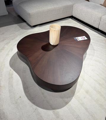 DEBA SALONTAFEL TE KOOP beschikbaar voor biedingen