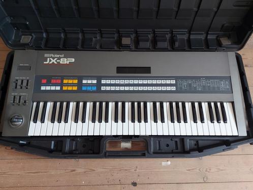 synthétiseur vintage Roland JX8 avec étui d'origine, Musique & Instruments, Synthétiseurs, Utilisé, 61 touches, Roland, Avec valise ou flightcase