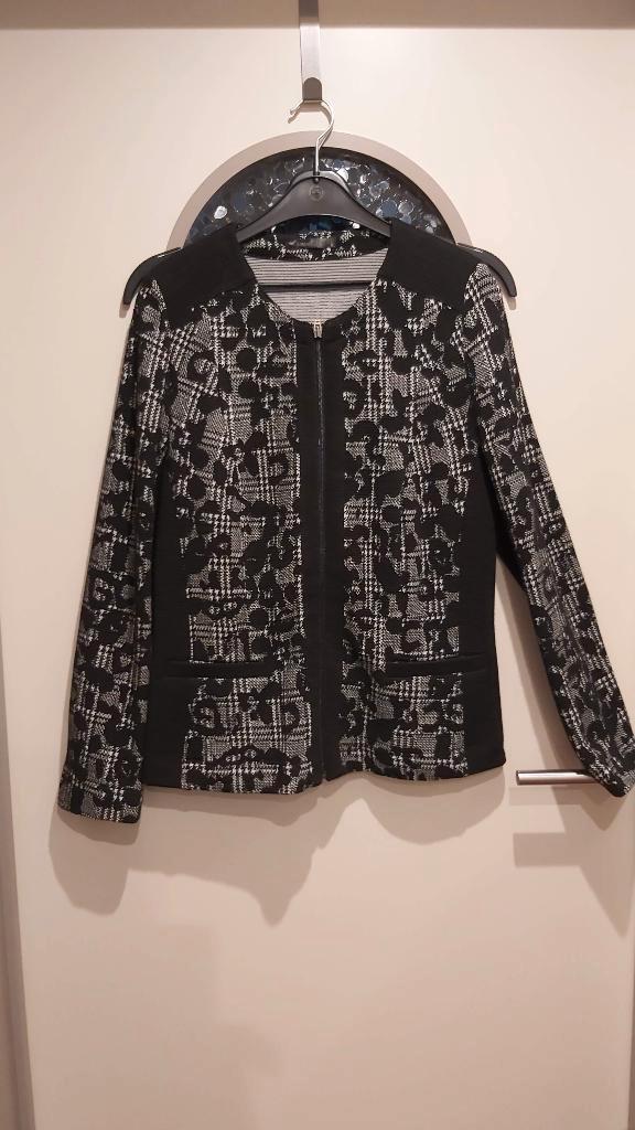 Barbara Lebek, NIEUW jasje, 42(B), of 40(NL), Kleding | Dames, Jasjes, Kostuums en Pakken, Nieuw, Jasje, Maat 42/44 (L), Zwart