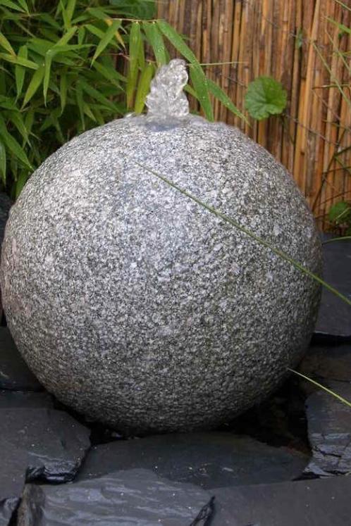 Grosse boule fontaine extérieur en granit Neuve H: 60 cm, Tuin en Terras, Waterpartijen en Fonteinen, Fontein, Graniet