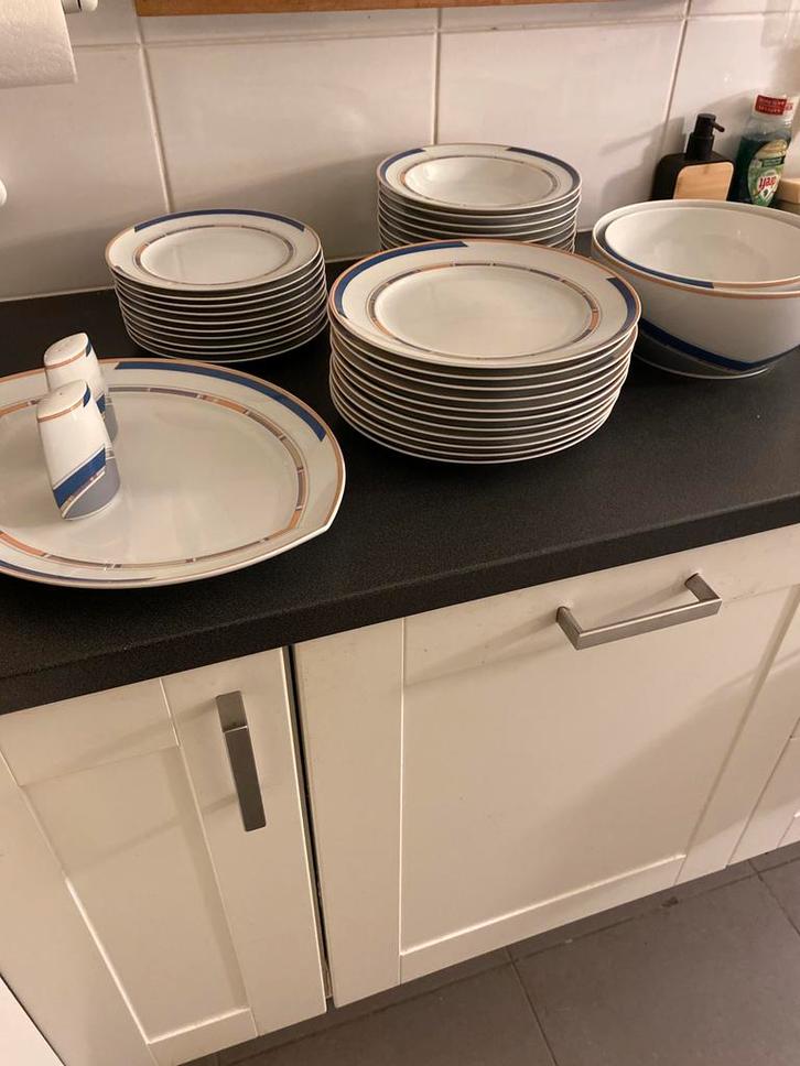 Service en porcelaine fine 38 pièces Thomas Germany, Antiquités & Art, Antiquités | Services (vaisselle) complet, Enlèvement