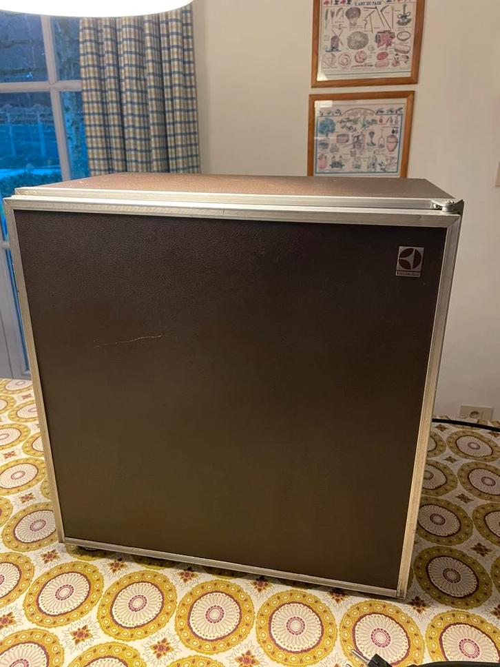 Kleine geruisloze frigo, Caravans en Kamperen, Kampeeraccessoires, Gebruikt, Ophalen