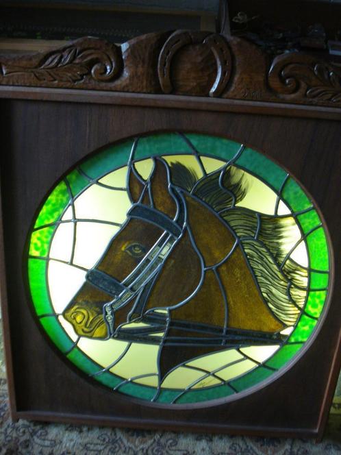 Paardenhoofd in loodglas, Antiek en Kunst, Antiek | Glaswerk en Kristal, Ophalen