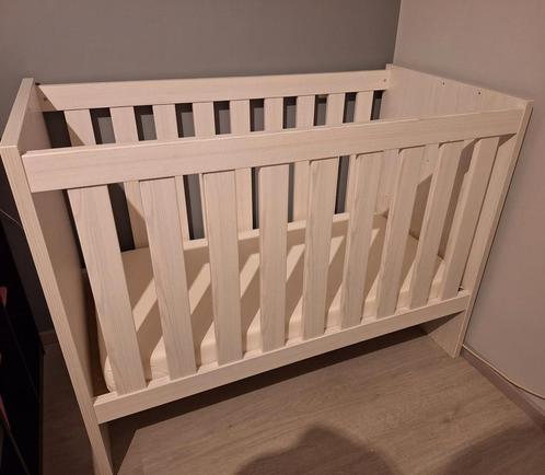 Babybed en eenpersoonsbed in 1, Kinderen en Baby's, Kinderkamer | Complete kinderkamers, Zo goed als nieuw, Ophalen