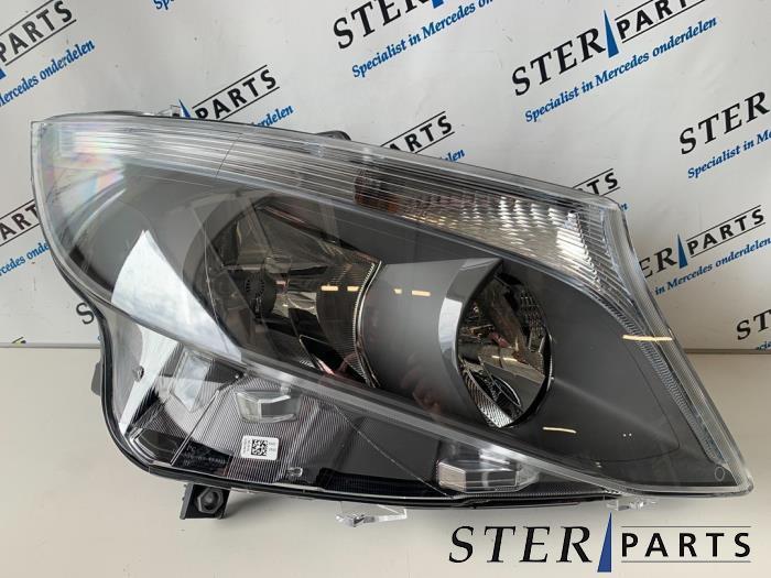 Phare droit d'un Mercedes Vito, Autos : Pièces & Accessoires, Éclairage, Mercedes-Benz, Neuf, 12 mois de garantie, Enlèvement ou Envoi