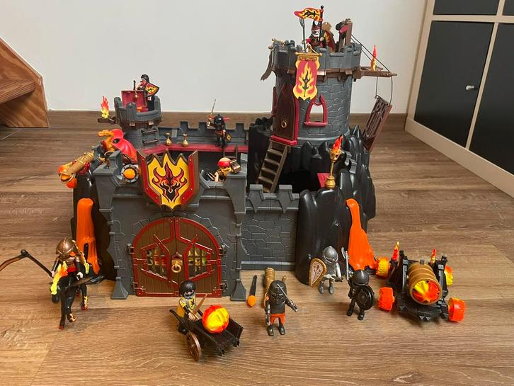 Playmobil Novelmore Kasteel (70221) + extra accessoires, Kinderen en Baby's, Speelgoed | Playmobil, Zo goed als nieuw, Ophalen