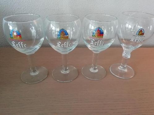 LEFFE 25CL 4 VERSCHILLENDE. VERZAMELITEM KADOTIP, Verzamelen, Biermerken, Zo goed als nieuw, Leffe, Ophalen of Verzenden