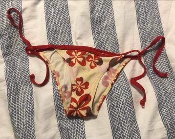 ZGAN Bikinibroekje maat 34, Envoi, Comme neuf, Rouge, Bikini