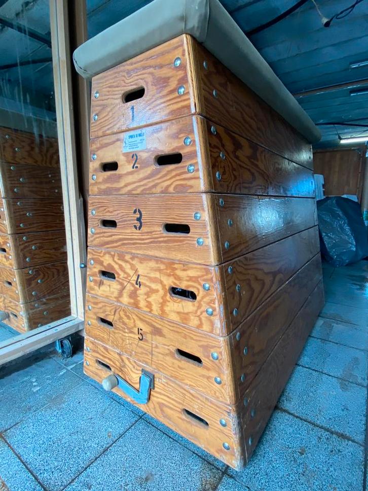 Turnplint - schoolplint -springkast., Sport en Fitness, Turnen, Gebruikt, Materiaal, Ophalen