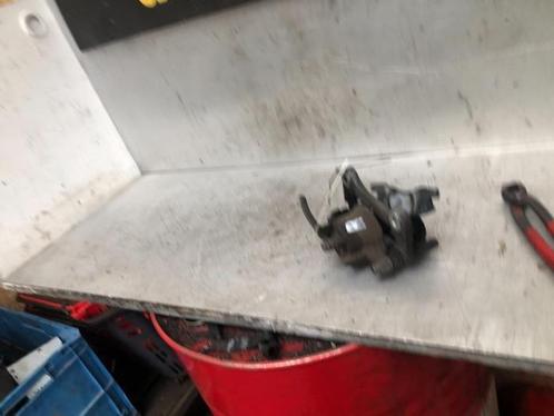 Remklauw (Tang) rechts-voor van een Mitsubishi Mirage, Auto-onderdelen, Remmen en Aandrijving, Mitsubishi, Gebruikt, 3 maanden garantie