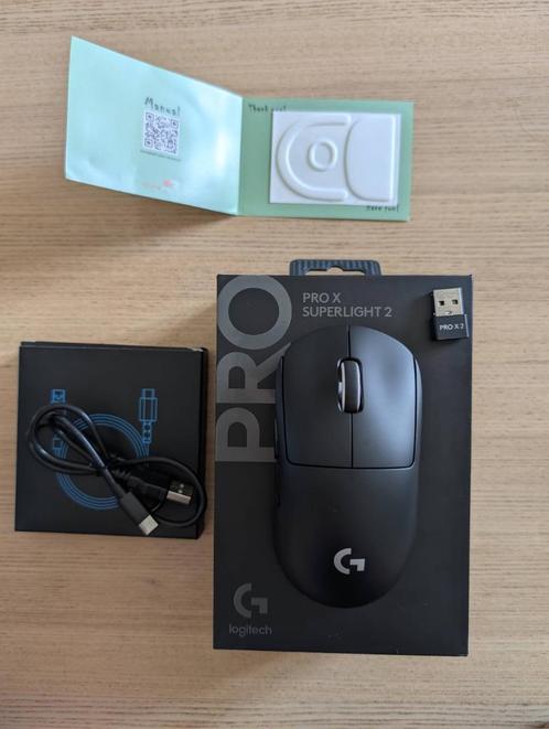 Logitech G Pro X Superlight 2 Zwart + Corepad Skatez aangebo, Computers en Software, Muizen, Zo goed als nieuw, Muis, Rechtshandig