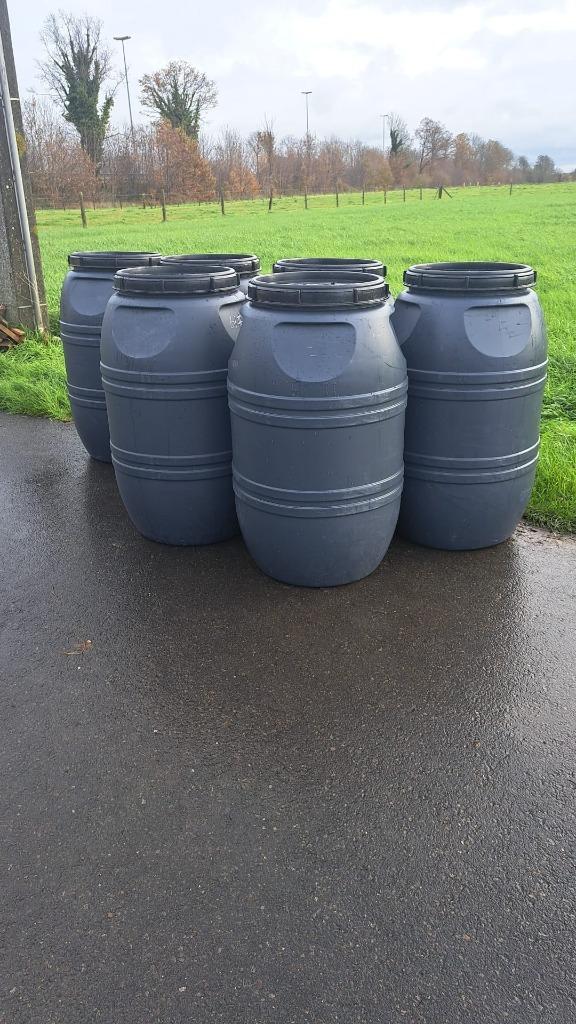 regenton - waterton of voederton, Tuin en Terras, Regentonnen, Zo goed als nieuw, Kunststof, 150 liter of meer, Ophalen