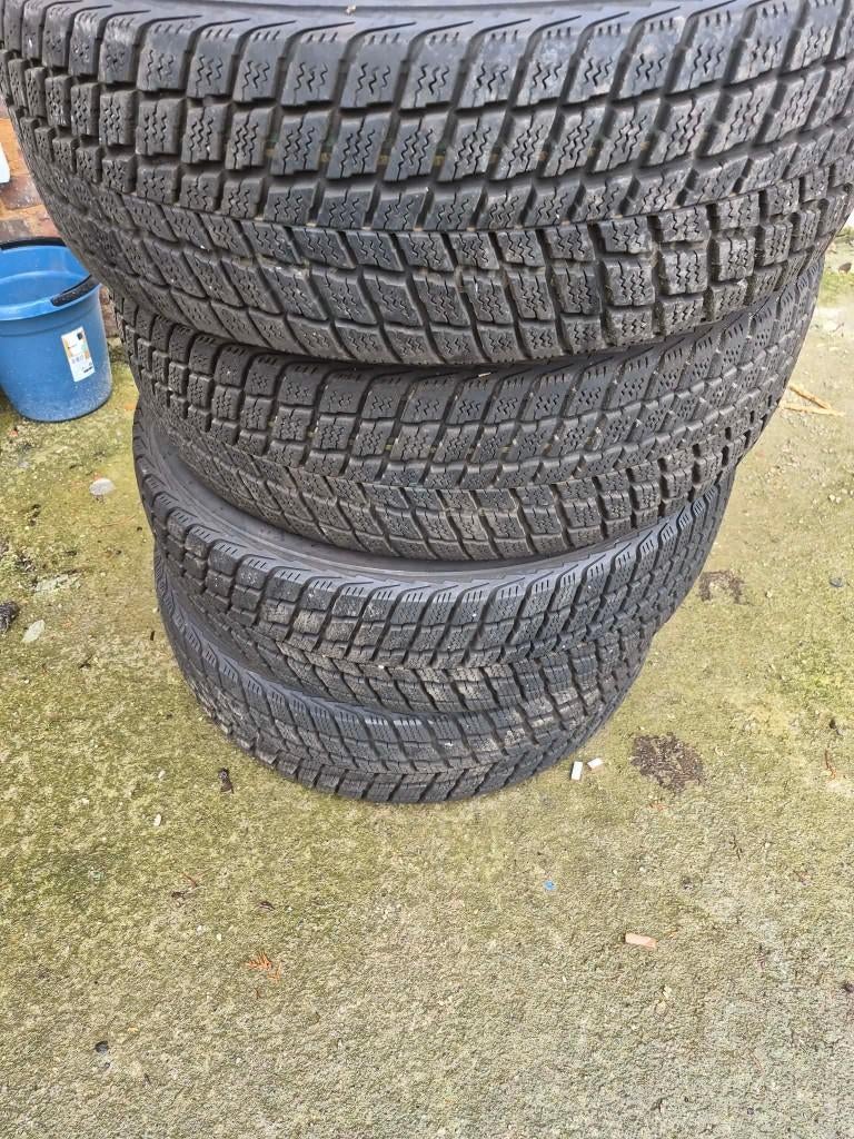 Pneu voiture, Autos : Pièces & Accessoires, Pneus & Jantes, Enlèvement, 16 pouces