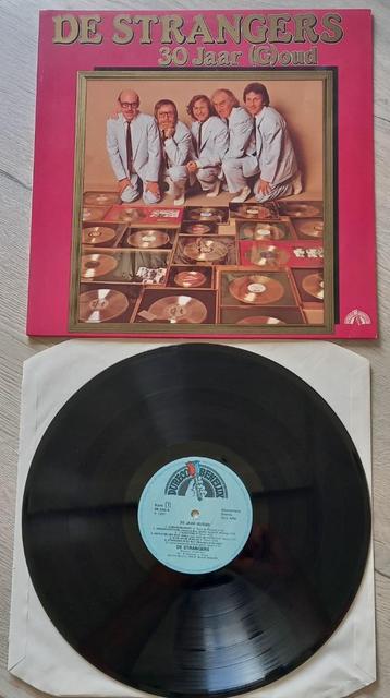 De Strangers lp 30 jaar goud beschikbaar voor biedingen