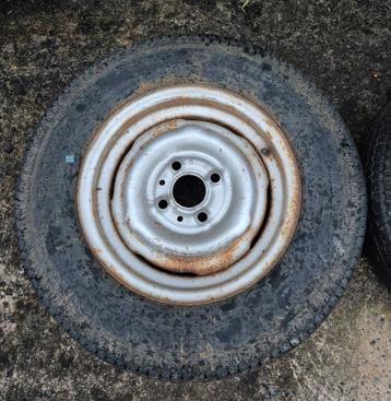 Roue remorque R 13, trous 4x100, deux pieces beschikbaar voor biedingen