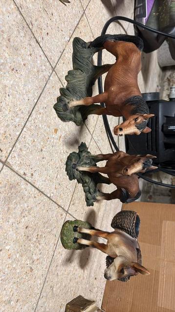 Beeldjes paarden, Enlèvement, Comme neuf