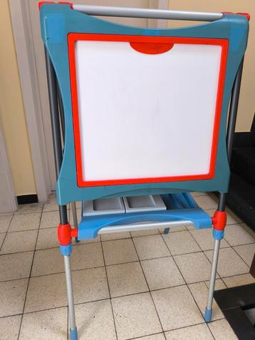 Schoolbord en whiteboard voor kinderen beschikbaar voor biedingen